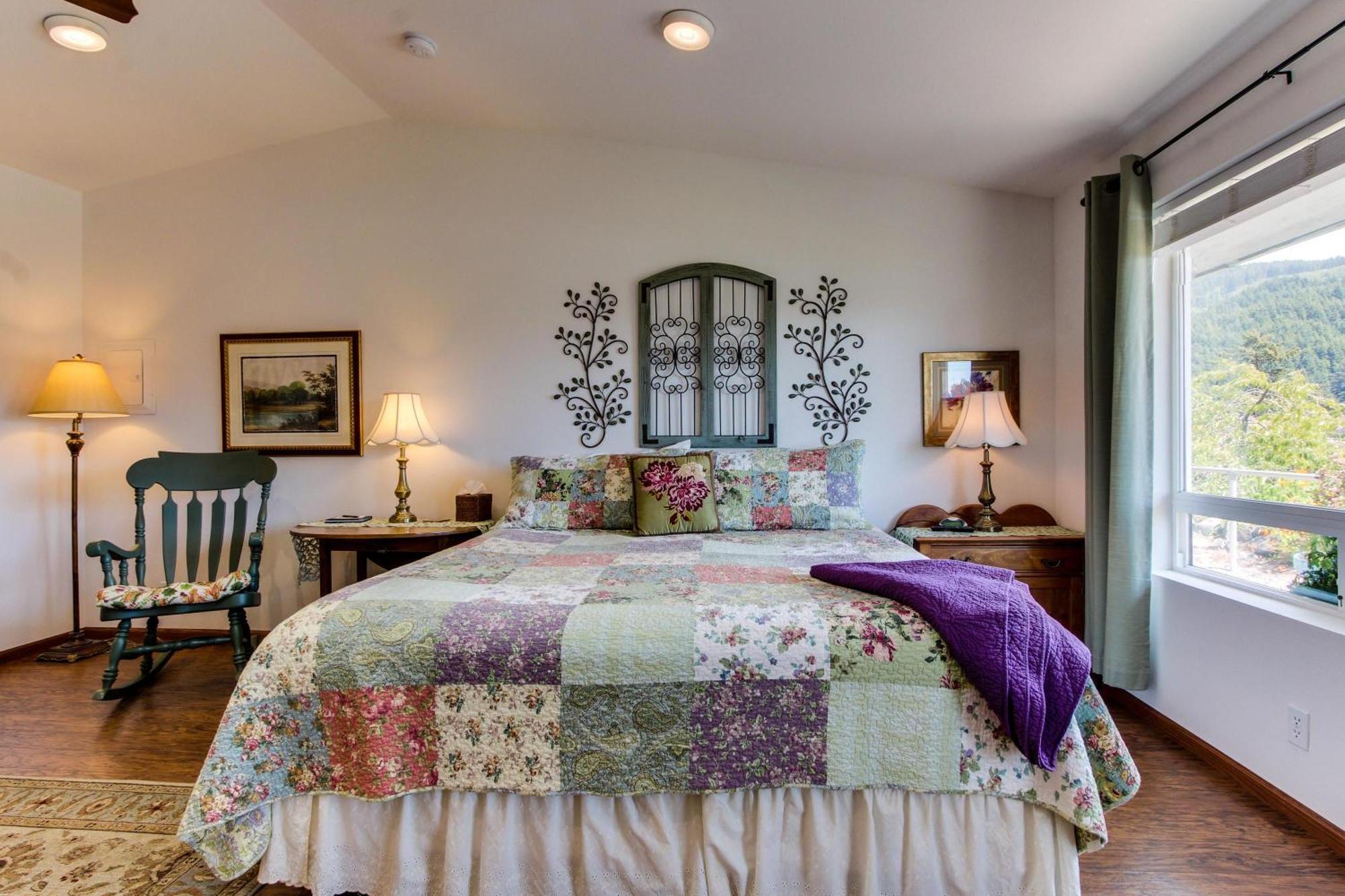 Ocean Cove Inn Яхатс Екстериор снимка
