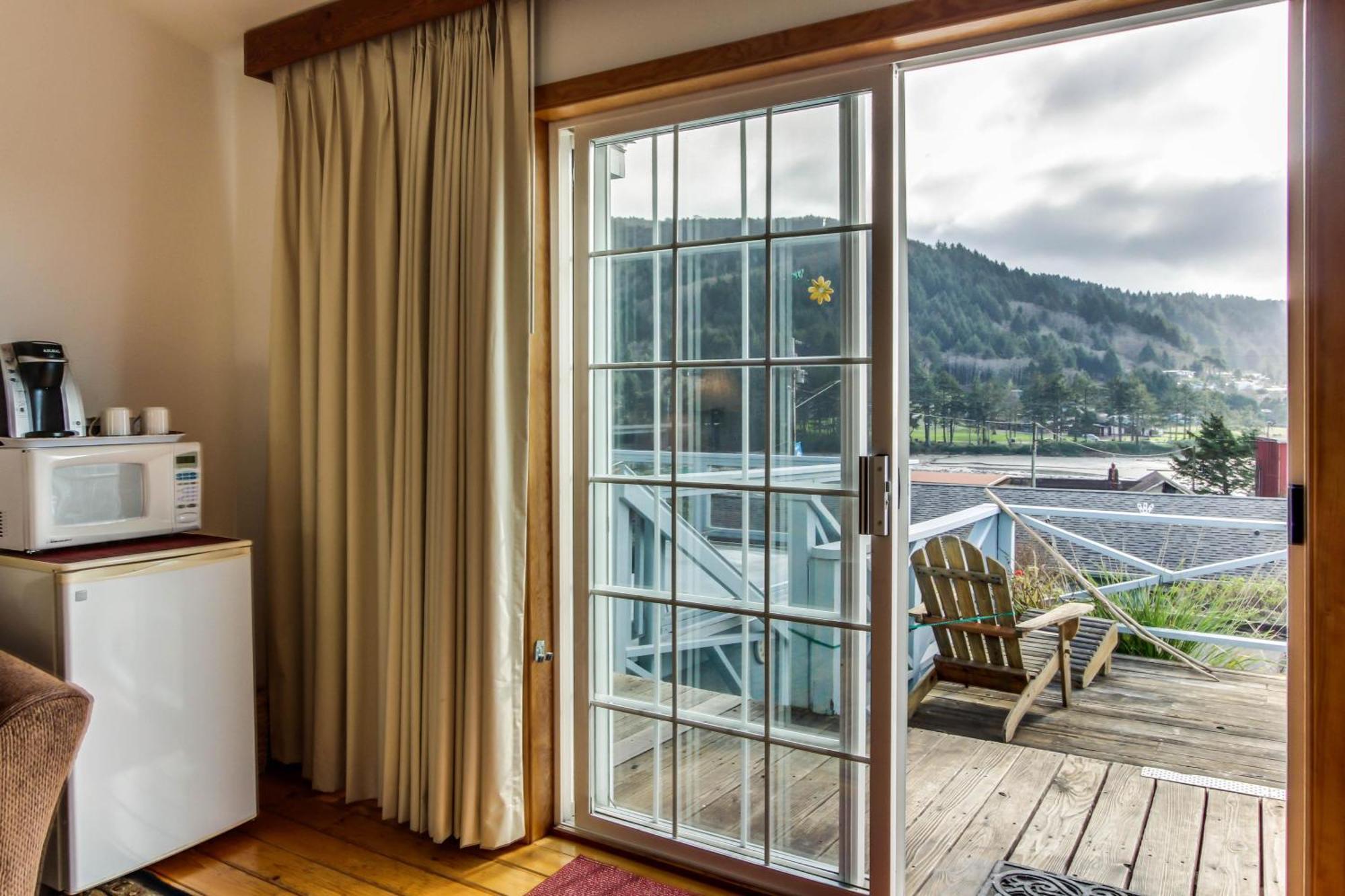 Ocean Cove Inn Яхатс Стая снимка