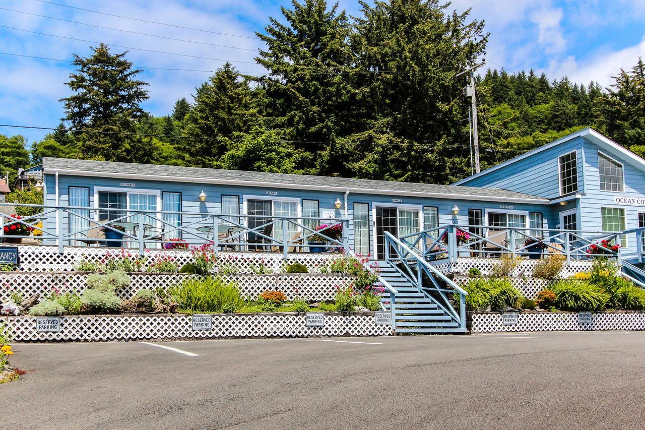 Ocean Cove Inn Яхатс Екстериор снимка