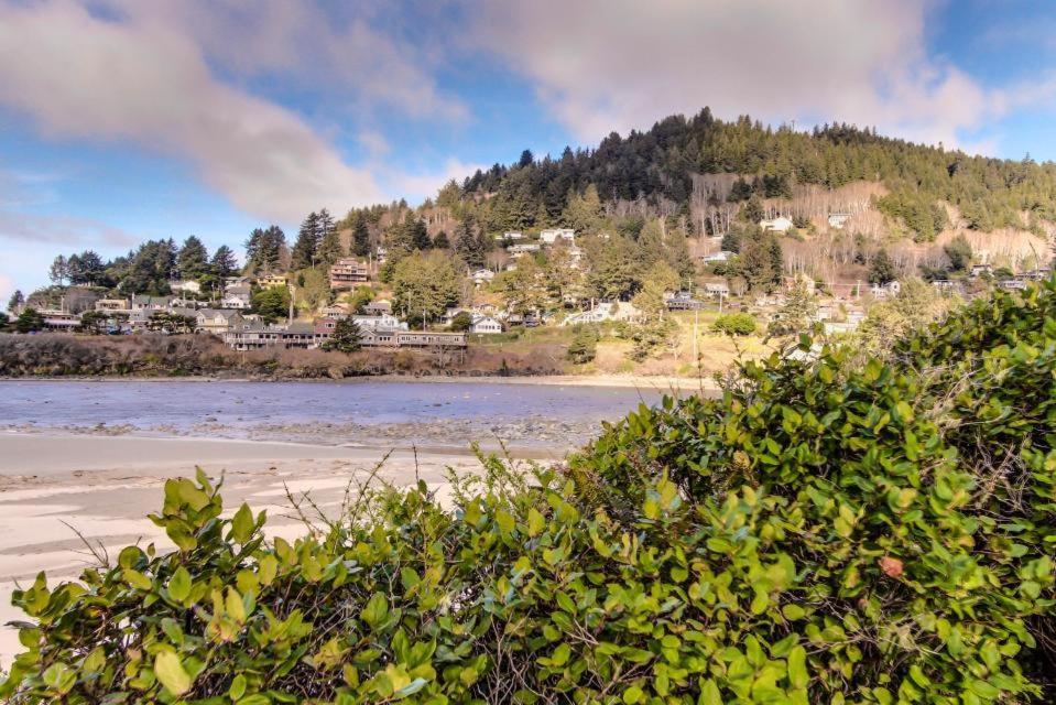 Ocean Cove Inn Яхатс Екстериор снимка